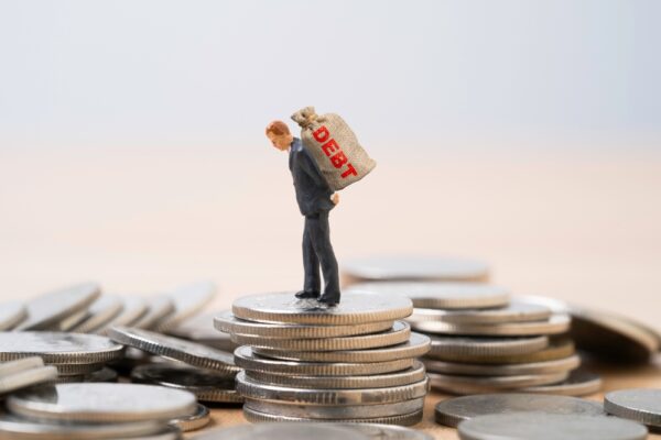 13 Economic Red Flags Americans Needs To Stop Ignoring Right Now