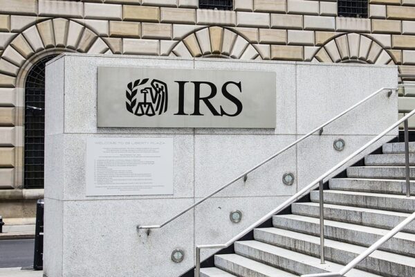 U.S. Busts Major I.R.S. Scam – 14 Ways to Spot the Ones Still Operating