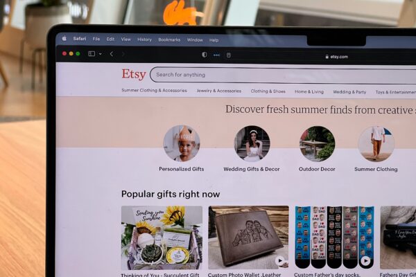 14 Best Online Businesses You Can Start While Your Retired